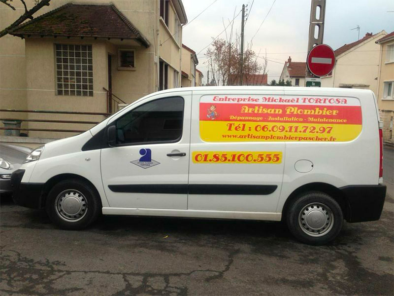 Photo camionnette Artisan Plombier Pas Cher 2009