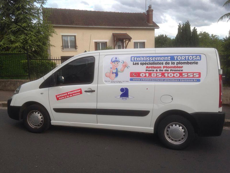 Photo camionnette Artisan Plombier Pas Cher 2013